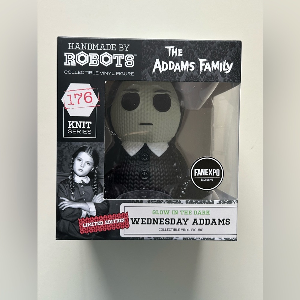 HANDMADE BY ROBOTS WEDNESDAY ADDAMS VINYL FIGURE BNIB